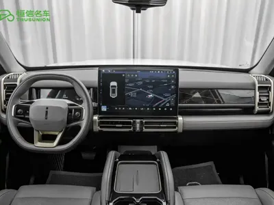 iCAR iCAR 03 2024, 27799 км, за 11153.4 USD - фото 13