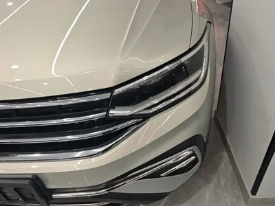Volkswagen Tiguan L 2021, 101800 км, за 15140.82 USD - фото 24