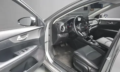 Kia K3 2019, 70516 км, за 8461.14 USD - фото 10
