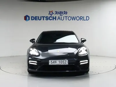Porsche Panamera 2018, 118913 км, за 40370.22 USD