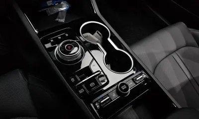 Kia K5 2026, 6191 км, за 23303.14 USD - фото 9