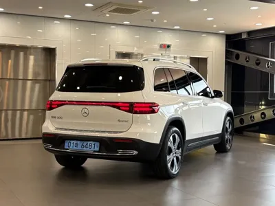 Mercedes-Benz EQB 2025, 6816 км, за 36174.24 USD - фото 7