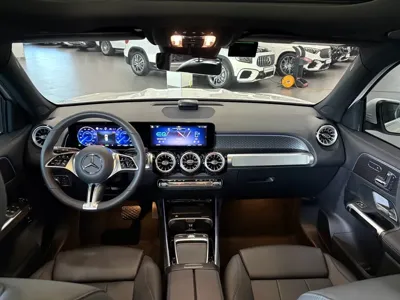 Mercedes-Benz EQB 2025, 6816 км, за 36174.24 USD - фото 8