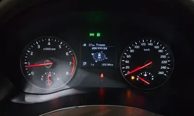 Kia K7 2016, 123134 км, за 7090.82 USD - фото 8