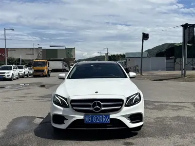 Mercedes-Benz E-Class 2018, 123000 км, за 21600.52 USD