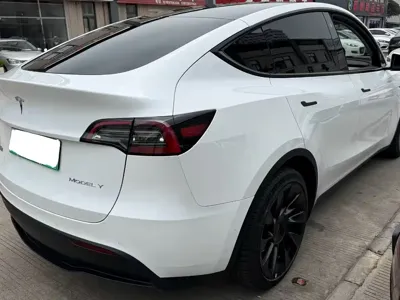 Tesla Model Y 2024, 45000 км, за 27221.37 USD - фото 9