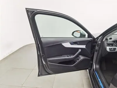 Audi A4L 2020, 125600 км, за 14684.82 USD - фото 8