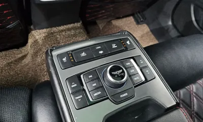 Hyundai Genesis 2014, 129782 км, за 7475.78 USD - фото 19