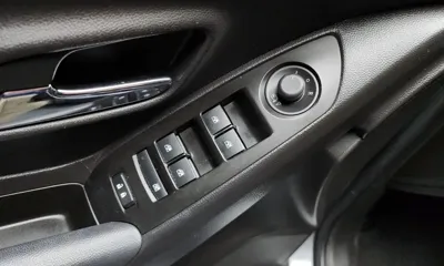 ChevroletGMDaewoo Trax 2019, 95032 км, за 4900.66 USD - фото 17