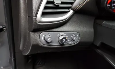 ChevroletGMDaewoo Trax 2019, 95032 км, за 4900.66 USD - фото 18