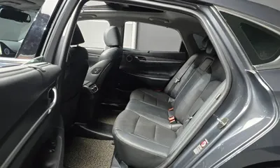 Hyundai Grandeur 2017, 110993 км, за 8782.21 USD - фото 12