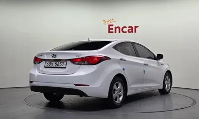 Hyundai Avante 2014, 68102 км, за 3957.71 USD