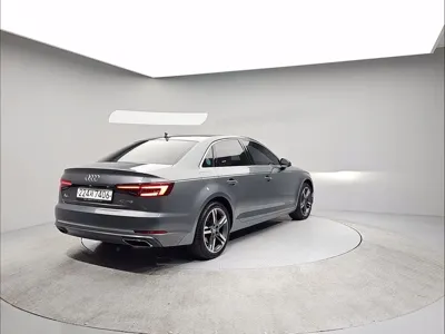 Audi A4 2019, 67521 км, за 12312.71 USD