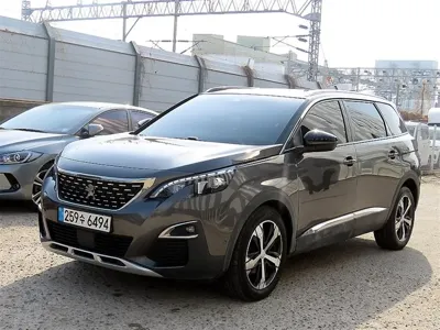 Peugeot 5008 2019, 119919 км, за 8328.93 USD