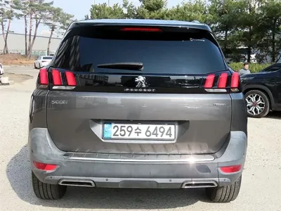 Peugeot 5008 2019, 119919 км, за 8328.93 USD