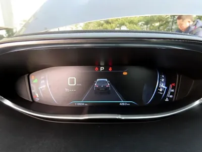 Peugeot 5008 2019, 119919 км, за 8328.93 USD - фото 9