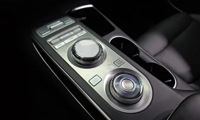 Genesis GV70 2021, 70409 км, за 21662.07 USD - фото 9