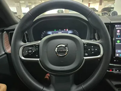 Volvo XC60 2025, 18914 км, за 37053.88 USD - фото 13