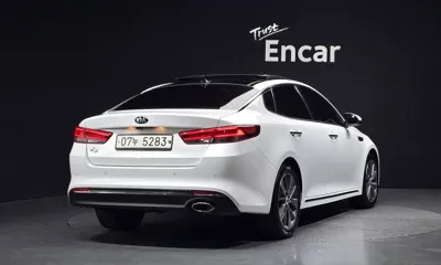 Kia K5 2018, 67278 км, за 8730.47 USD