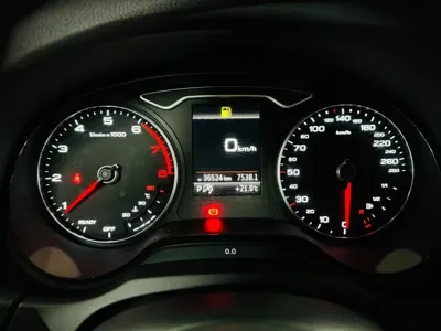 Audi A3 2018, 36522 км, за 10264.89 USD - фото 7