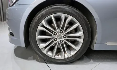Hyundai Genesis 2016, 198715 км, за 5219.69 USD