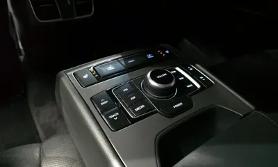 Hyundai Genesis 2016, 198715 км, за 5219.69 USD - фото 17