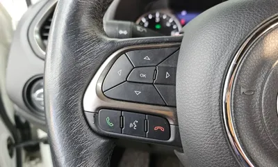Jeep Renegade 2020, 57532 км, за 10358.31 USD - фото 32