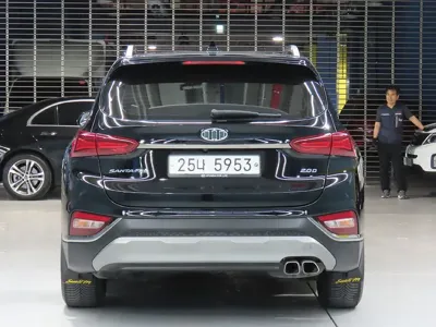Hyundai Santafe 2019, 76920 км, за 16093 USD