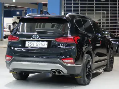 Hyundai Santafe 2019, 76920 км, за 16093 USD