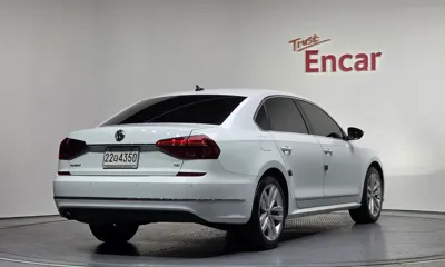 Volkswagen Passat 2018, 106104 км, за 6236.05 USD