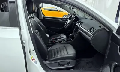 Volkswagen Passat 2018, 106104 км, за 6236.05 USD - фото 11