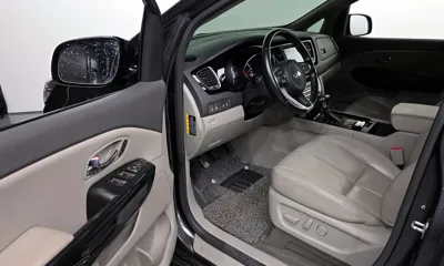 Kia Canival 2018, 62701 км, за 11009.78 USD - фото 10