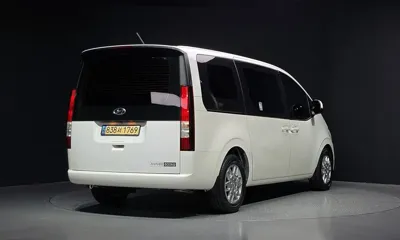 Hyundai Staria 2023, 116415 км, за 13651.43 USD