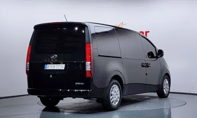 Hyundai Staria 2023, 50094 км, за 17232.65 USD