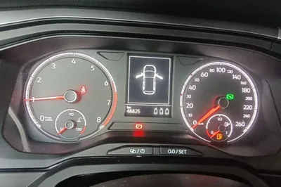 Volkswagen Polo 2021, 48800 км, за 9738 USD