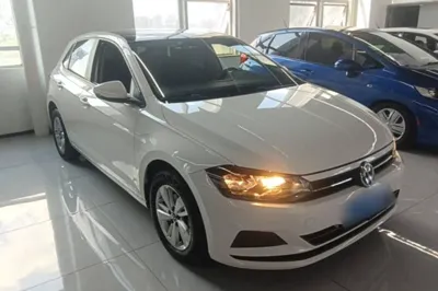 Volkswagen Polo 2021, 48800 км, за 9738 USD