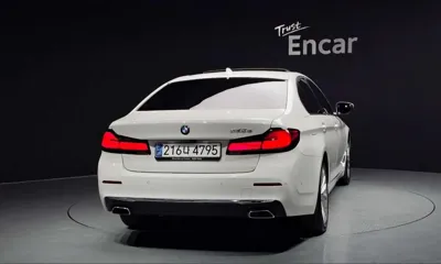 BMW 5-Series 2021, 76008 км, за 22661.58 USD