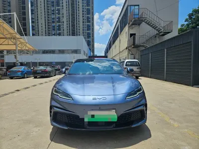 BYD Seal 06GT 2025, 16000 км, за 14243.4 USD
