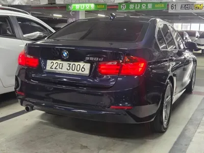 BMW 3-Series 2015, 85878 км, за 5655.59 USD