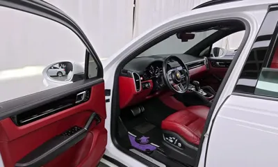 Porsche Cayenne 2019, 115178 км, за 41059.57 USD - фото 10