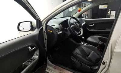 Kia Morning 2015, 40933 км, за 2276.87 USD - фото 10