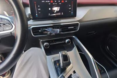Geely Auto Coolray 2019, 49300 км, за 6044 USD - фото 13