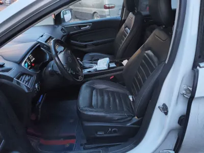 Ford Edge 2018, 111600 км, за 12120 USD - фото 12