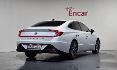 Hyundai Sonata 2021, 45074 км, за 15989.43 USD