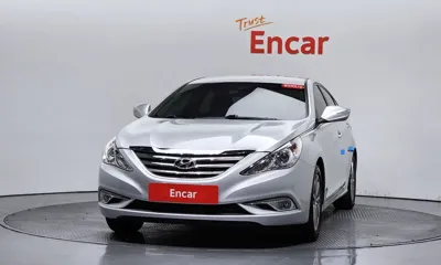 Hyundai Sonata 2013, 84090 км, за 3413.42 USD