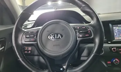 Kia Niro 2018, 116810 км, за 8664.83 USD - фото 12