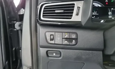Kia Niro 2018, 116810 км, за 8664.83 USD - фото 17