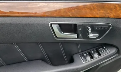 Mercedes-Benz E-Class 2016, 54140 км, за 8403.91 USD - фото 14
