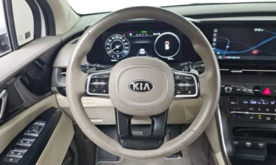 Kia Canival 2021, 43329 км, за 18045.16 USD - фото 12
