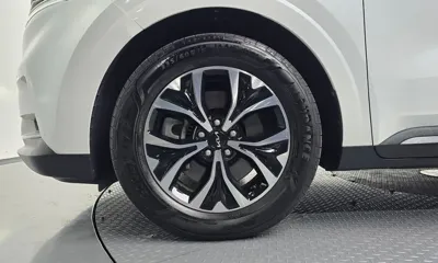 Kia Canival 2023, 32649 км, за 18410.58 USD